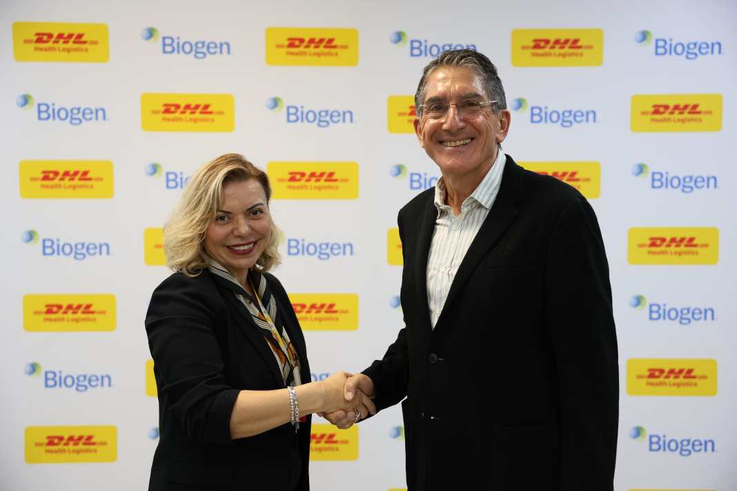 2 DHL Supply Chain Türkiye Genel Müdürü Buket Cox, Biogen Türkiye Ülke Müdürü Ömer Faruk Arslan